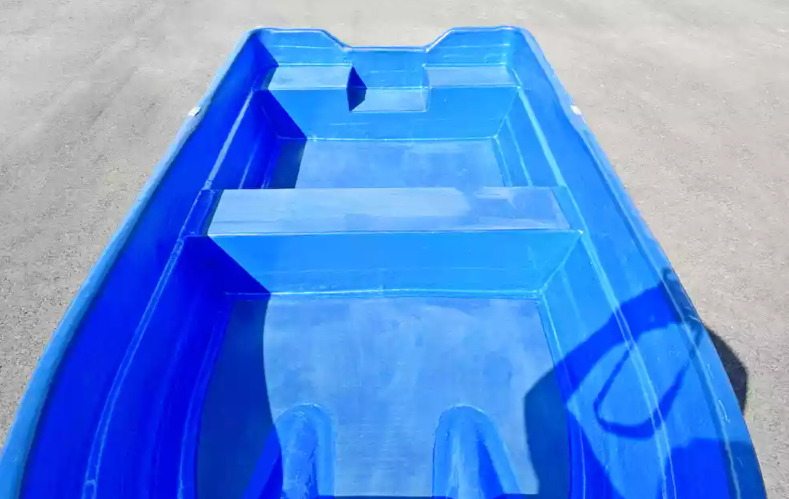 Стеклопластиковая лодка Neman-340 (тримаран) в Владикавказе