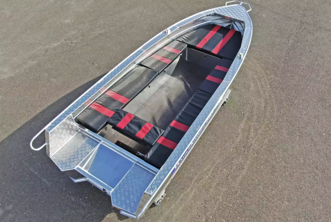 Алюминиевая лодка Wyatboat-390РМ увеличенный борт в Владикавказе