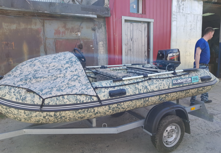 НАДУВНАЯ ЛОДКА GLADIATOR C370AL в Владикавказе