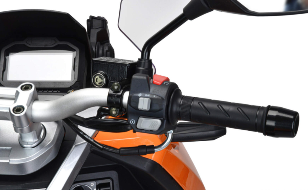 Скутер MOTOLAND (МОТОЛЕНД) T-MAX 150 в Владикавказе