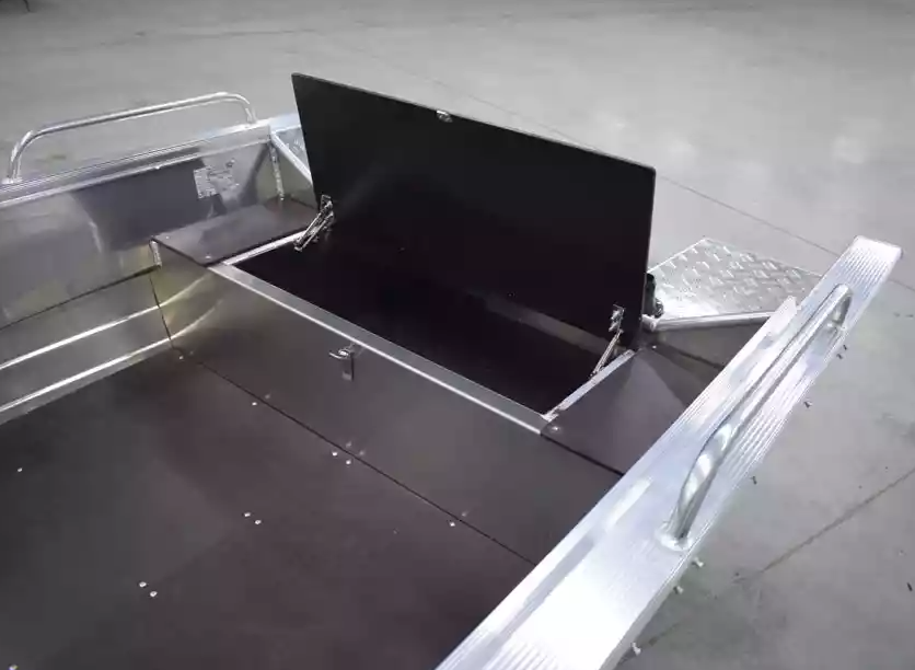 Алюминиевая лодка  Wyatboat-430 Р в Владикавказе