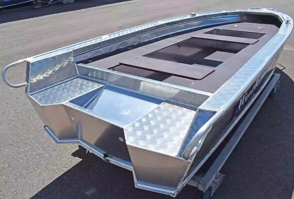 Алюминиевая лодка Wyatboat-390РМ в Владикавказе