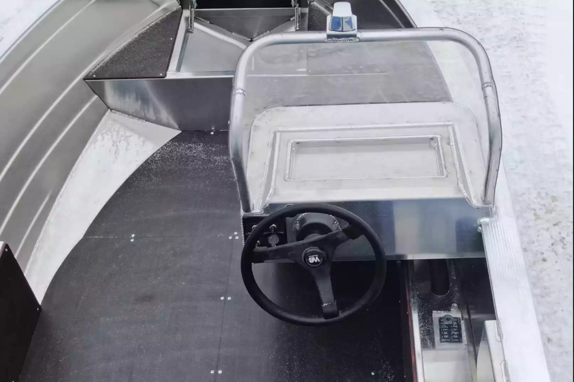 Алюминиевая лодка Неман-400 С в Владикавказе