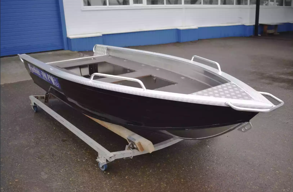 Алюминиевая лодка Wyatboat-390РМ в Владикавказе
