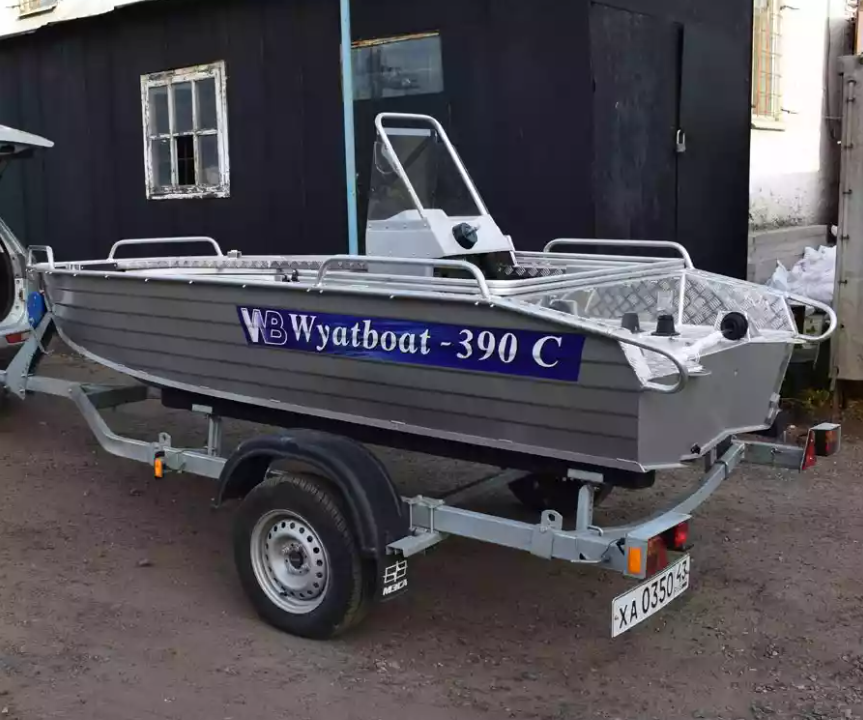 Алюминиевая лодка Wyatboat-390 C в Владикавказе