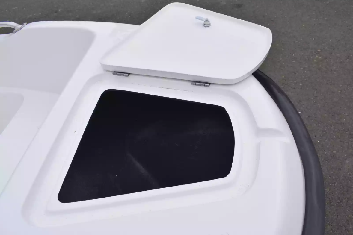 Стеклопластиковая лодка Пингвин New (тримаран) в Владикавказе