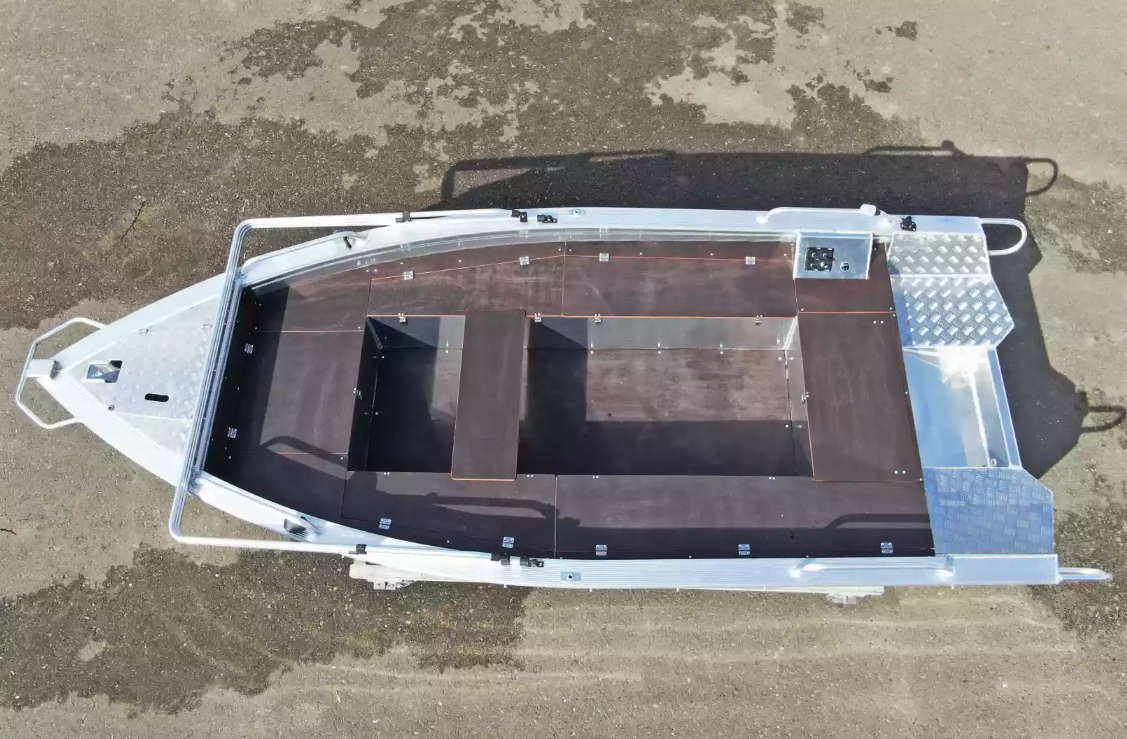 Алюминиевая лодка Wyatboat-390РМ в Владикавказе