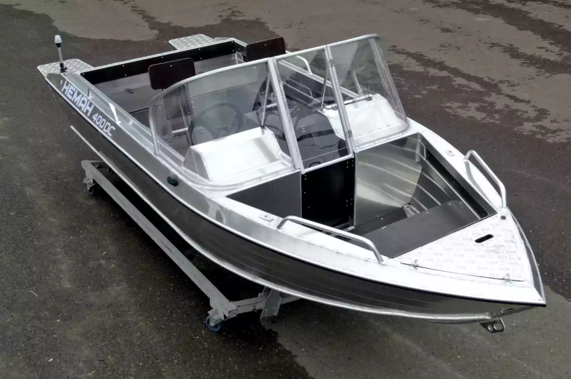 Алюминиевая лодка  Neman-400 DC в Владикавказе