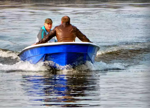 Стеклопластиковая лодка Wyatboat 430 тримаран в Владикавказе