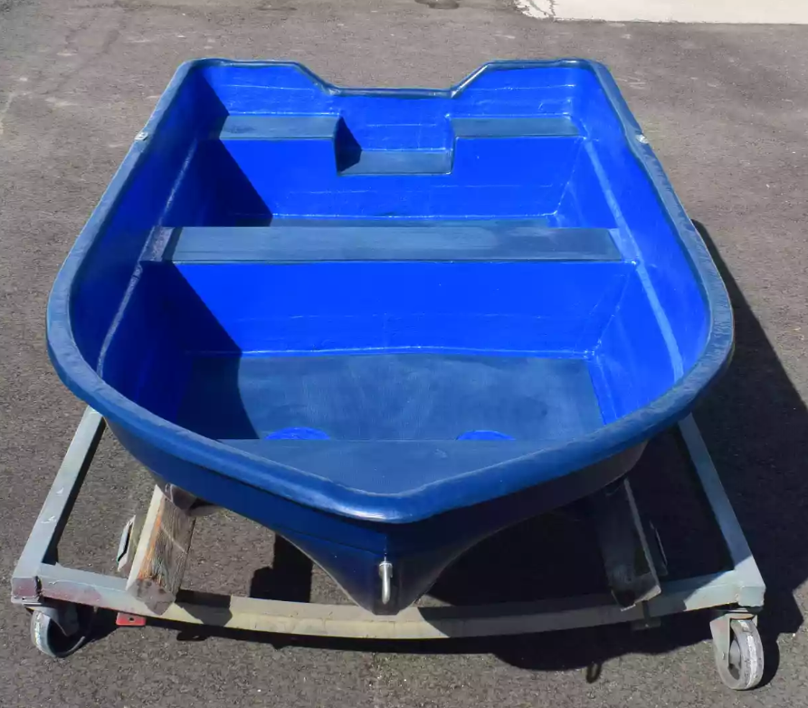 Стеклопластиковая лодка Neman-340 (тримаран) в Владикавказе