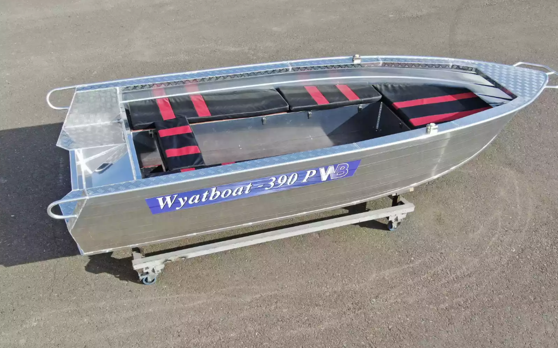 Алюминиевая лодка Wyatboat-390РМ увеличенный борт в Владикавказе