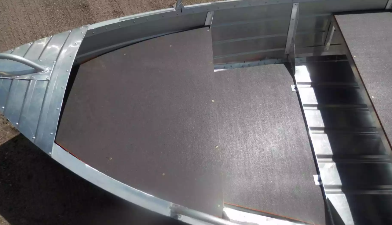 Алюминиевая лодка Вятка-Профи 32 в Владикавказе