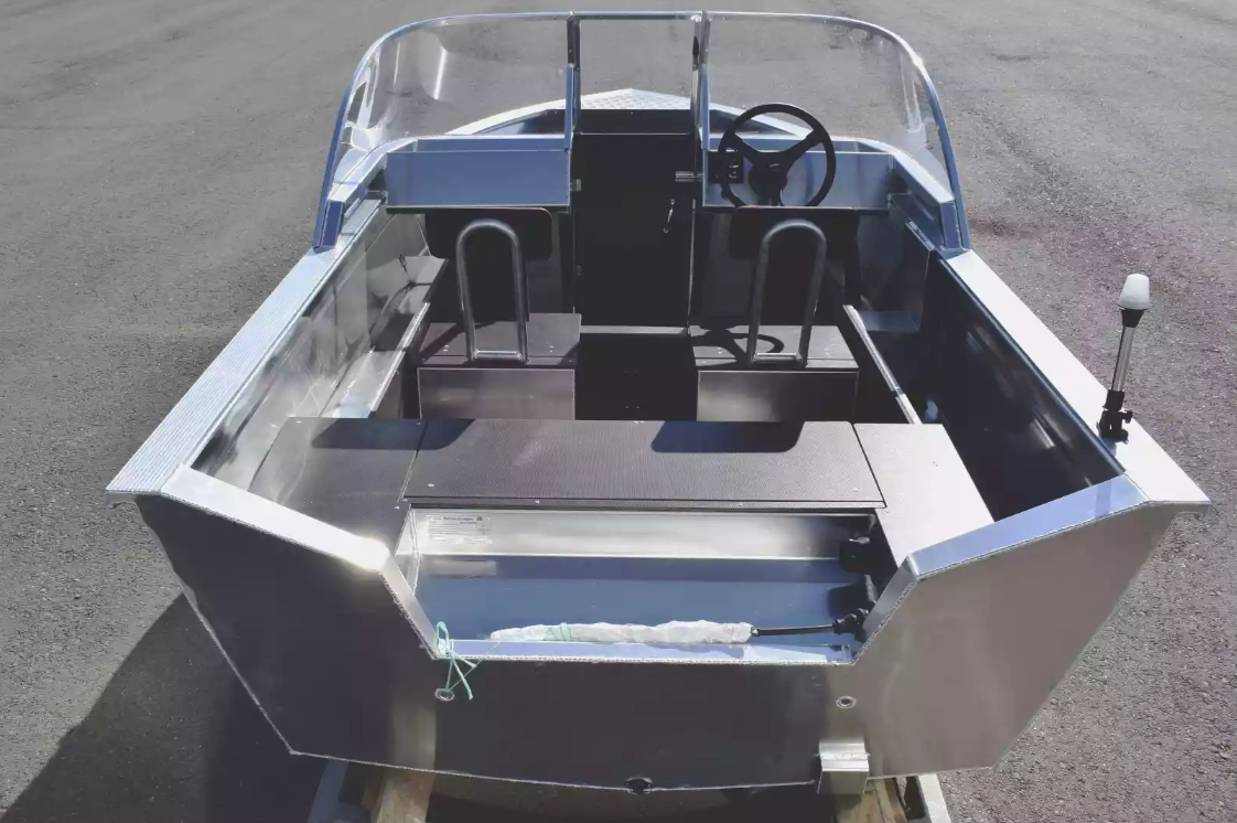 Алюминиевая лодка  Неман-400 DCM в Владикавказе