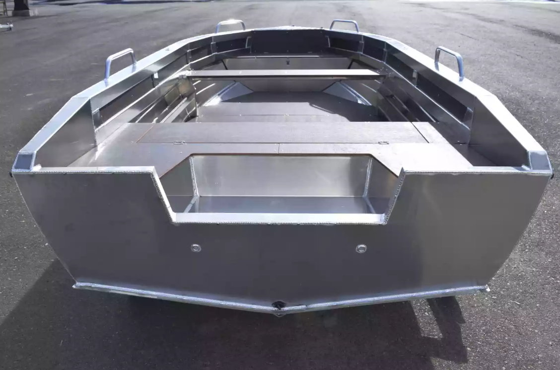 Алюминиевая лодка  Неман-480 Р в Владикавказе