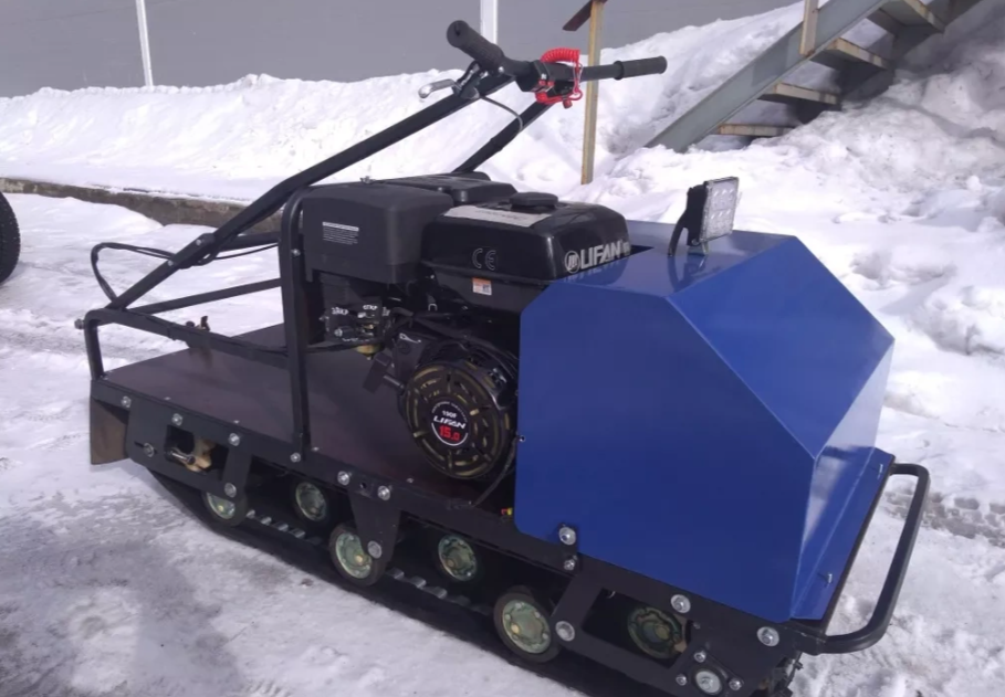 Мотобуксировщик AhtaR ЗИМА с реверсом (задний ход) в Владикавказе