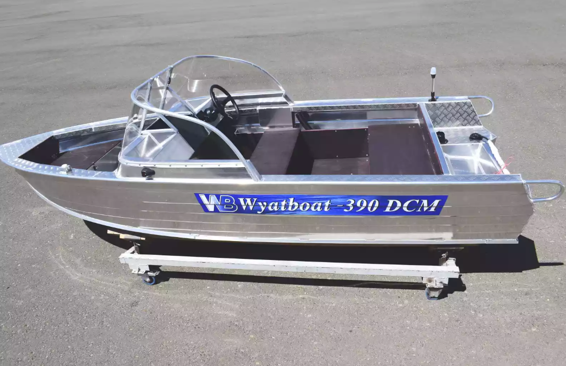 Алюминиевая лодка Wyatboat-390 DCM в Владикавказе