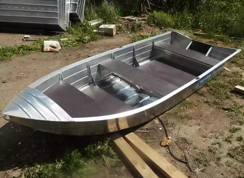 Алюминиевая лодка Вятка-Профи 37 в Владикавказе