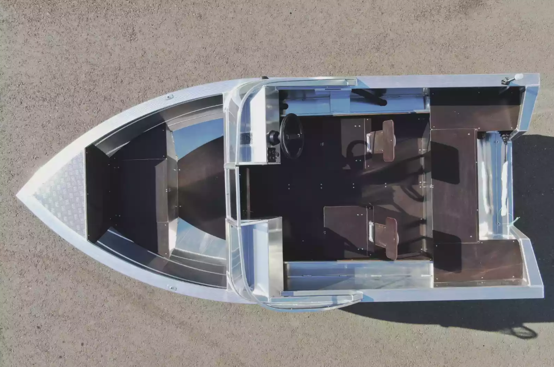 Алюминиевая лодка  Неман-400 DCM в Владикавказе