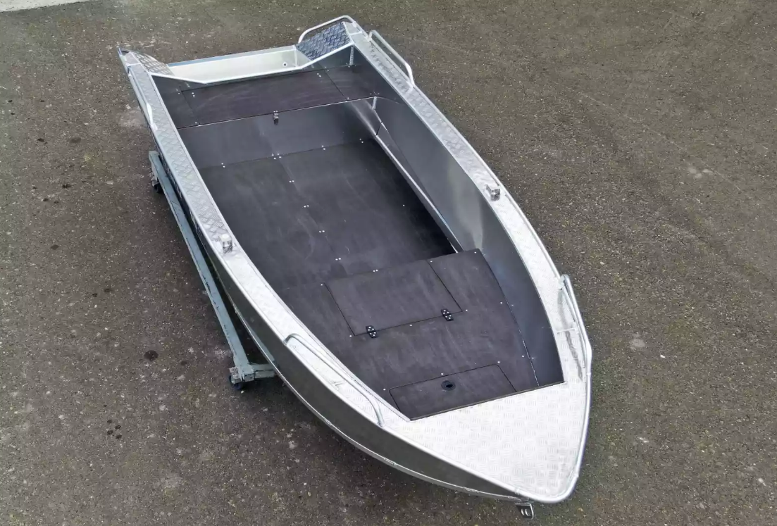 Алюминиевая лодка  Wyatboat-430М FISH в Владикавказе