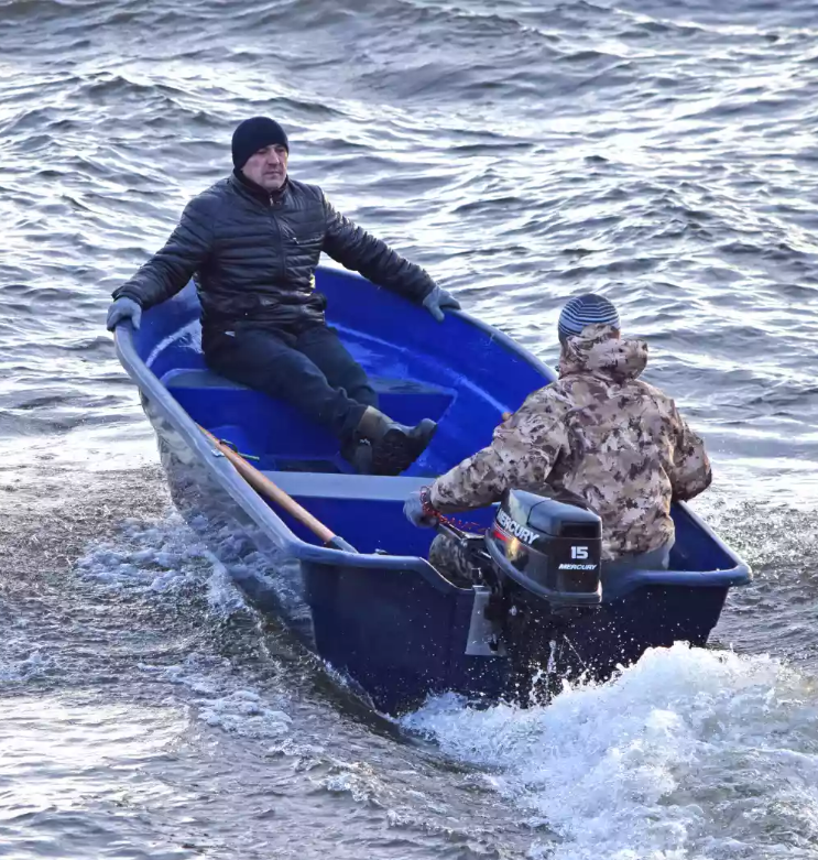 Стеклопластиковая лодка Neman-340 (тримаран) в Владикавказе