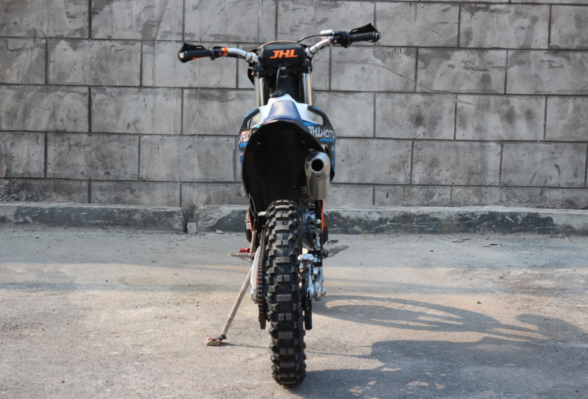 Мотоцикл JHLMOTO JHL Z3 CB250 (172FMM-3A) в Владикавказе
