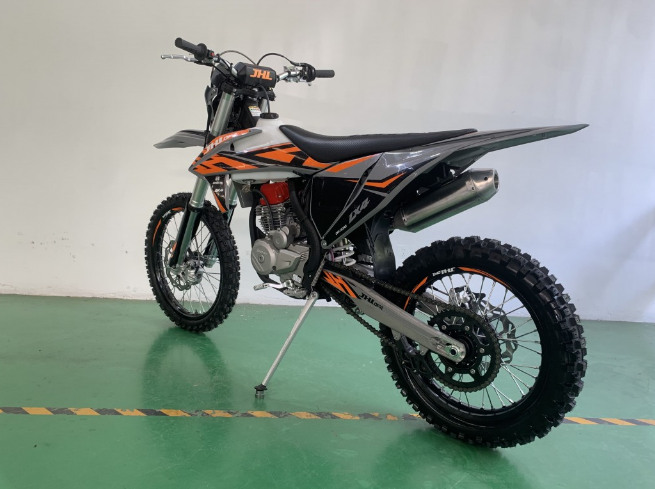 Мотоцикл JHLMOTO JHL LX4 CB300RL (175FMN) в Владикавказе
