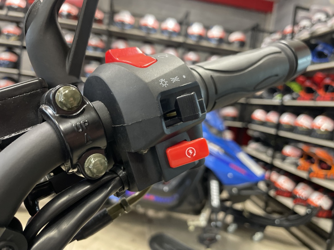 Мопед PROMAX CB150R (49) в Владикавказе