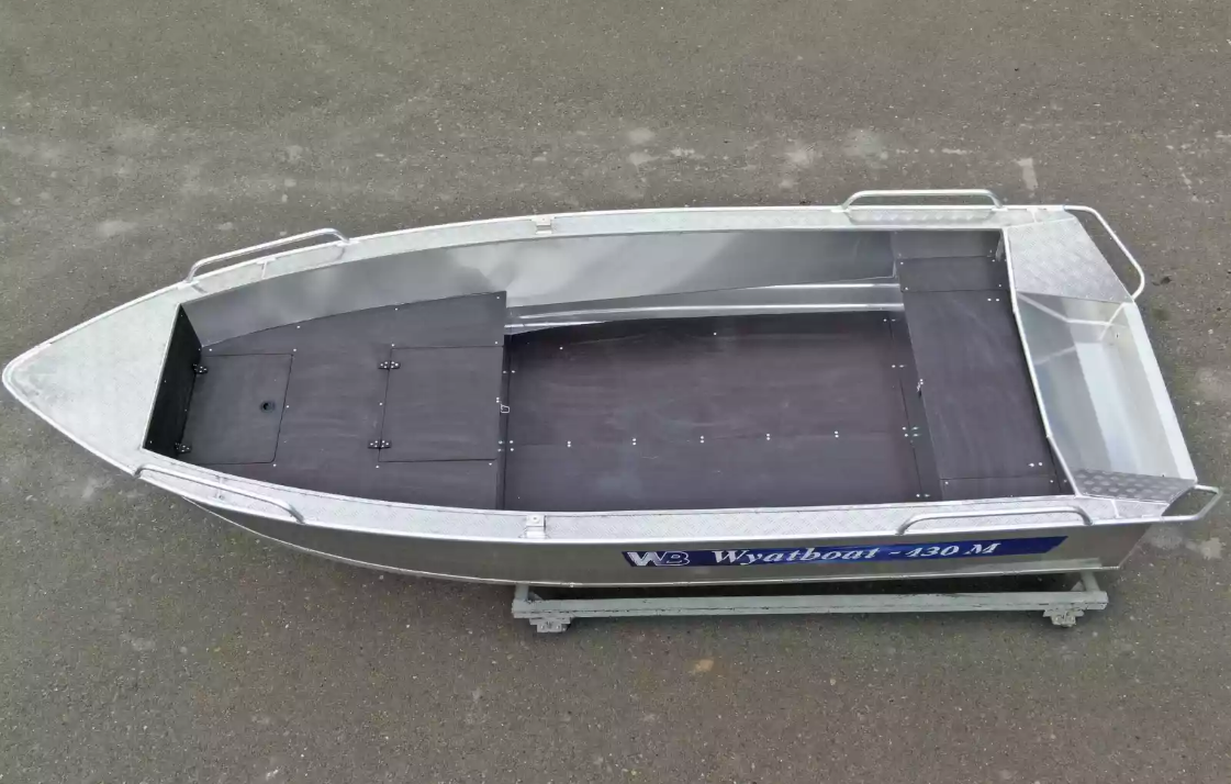 Алюминиевая лодка  Wyatboat-430М FISH в Владикавказе