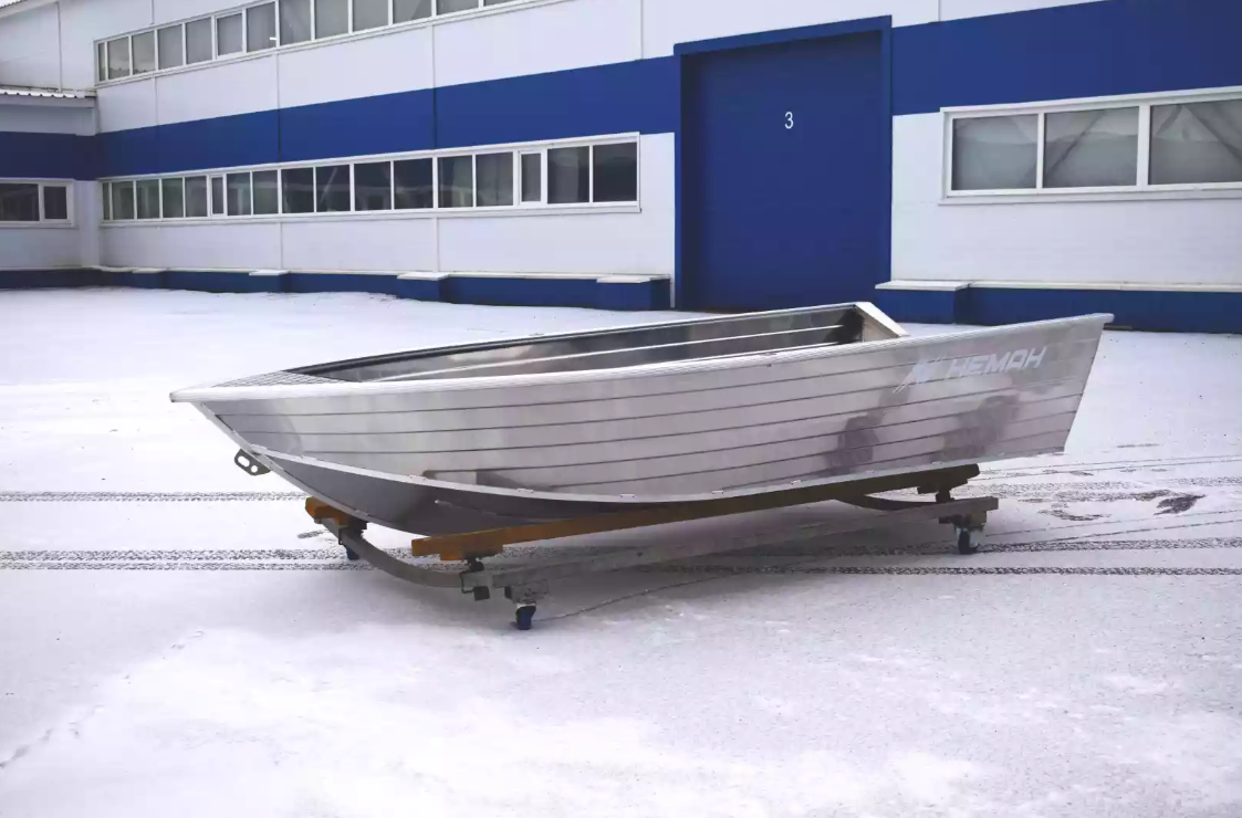 Алюминиевая лодка Неман-400 в Владикавказе
