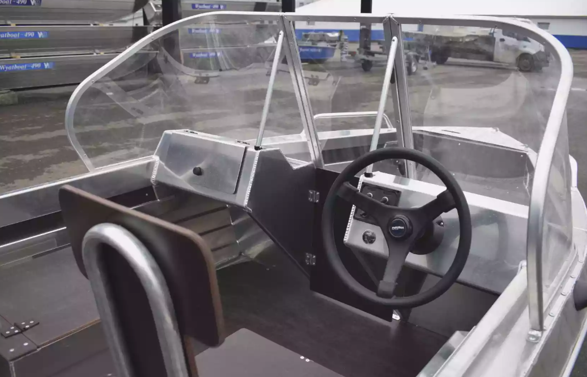 Алюминиевая лодка  Neman-400 DC в Владикавказе