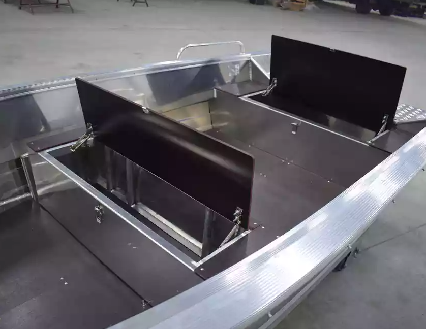 Алюминиевая лодка  Wyatboat-430 Р в Владикавказе