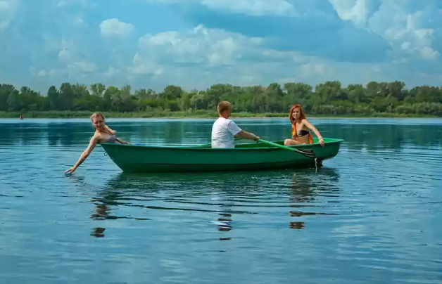 Стеклопластиковая Лодка Голавль в Владикавказе