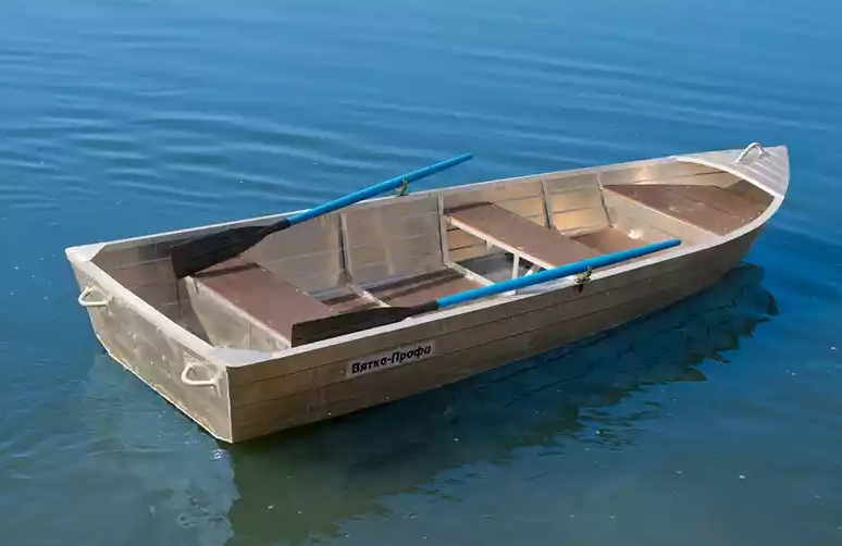 Алюминиевая лодка Вятка-Профи 32 в Владикавказе