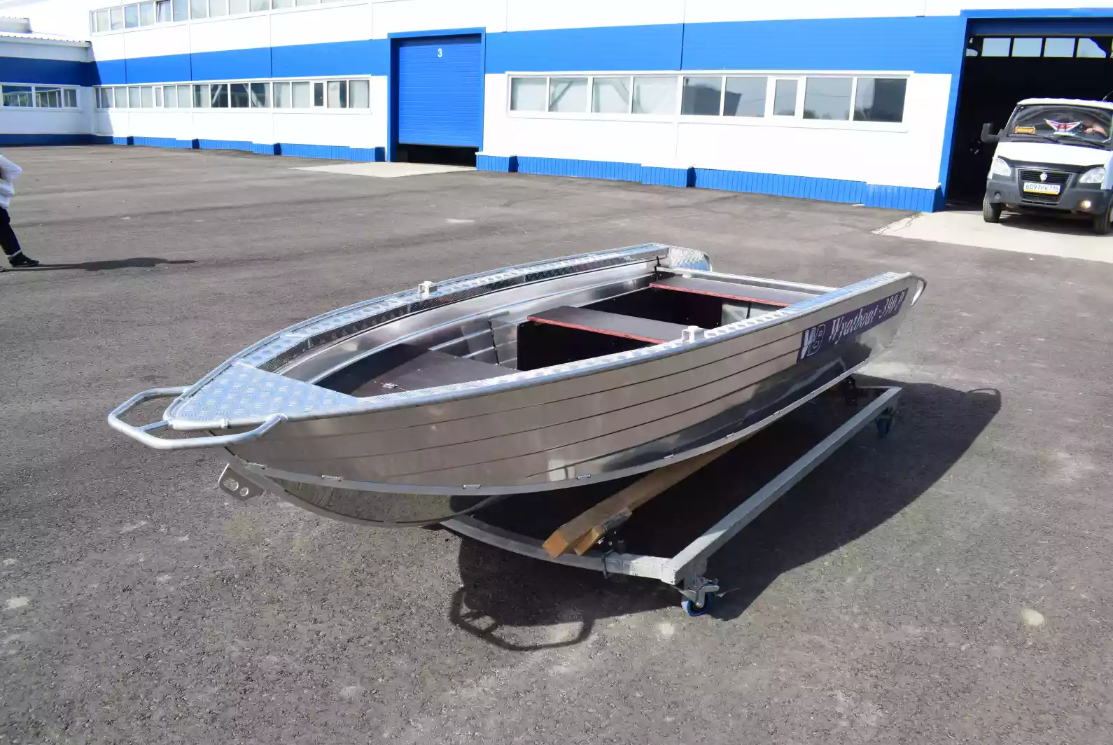 Алюминиевая лодка Wyatboat-390 P в Владикавказе