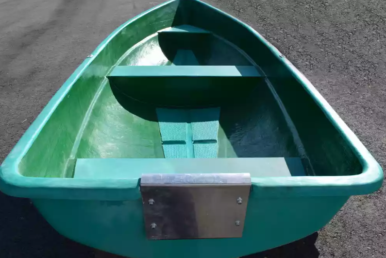 Стеклопластиковая Лодка Голавль в Владикавказе