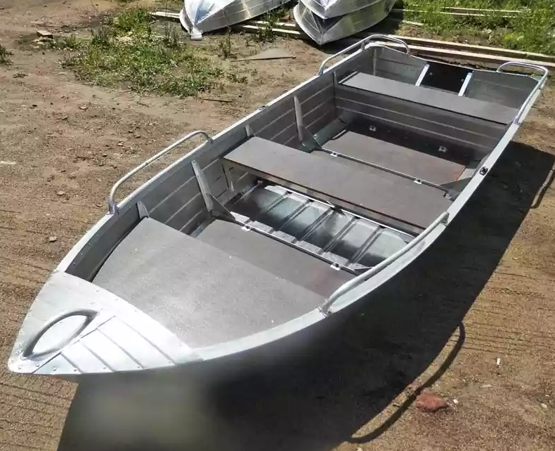 Алюминиевая лодка Вятка-Профи 37 в Владикавказе