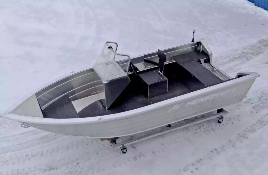 Алюминиевая лодка Неман-400 С в Владикавказе