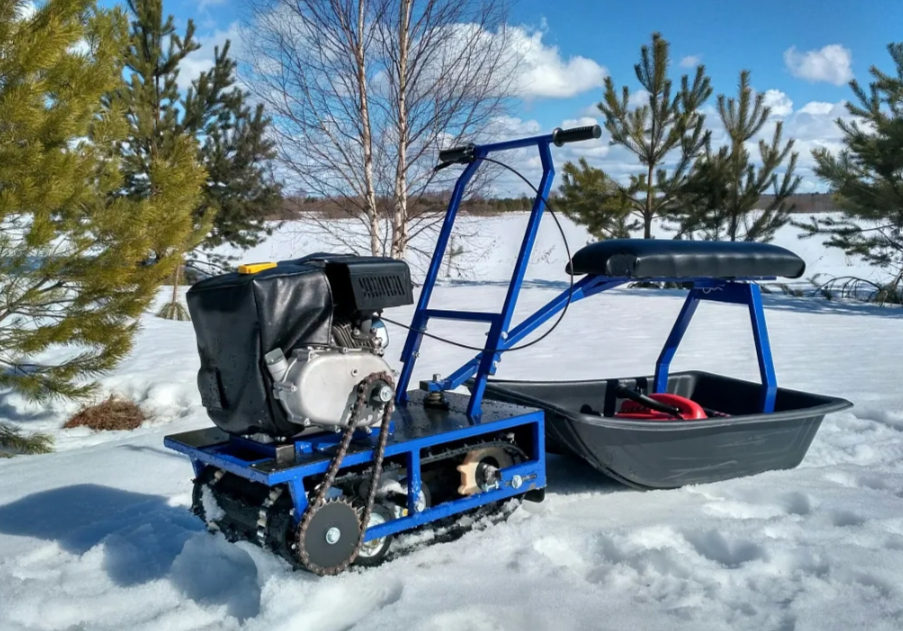 Мини-мотобуксировщик Альбатрос-М с фарой в Владикавказе