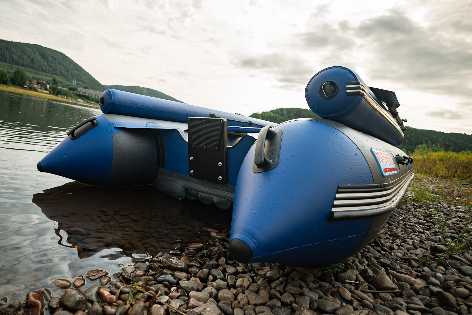 Лодка MISHIMO RIVER FJET PRO 430  под водомет в Владикавказе