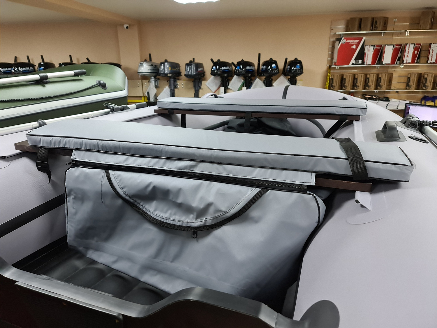 КОМПЛЕКТ МЯГКИХ НАКЛАДОК С СУМКОЙ ДЛЯ ЛОДОК 90Х20 СЕРЫЙ в Владикавказе