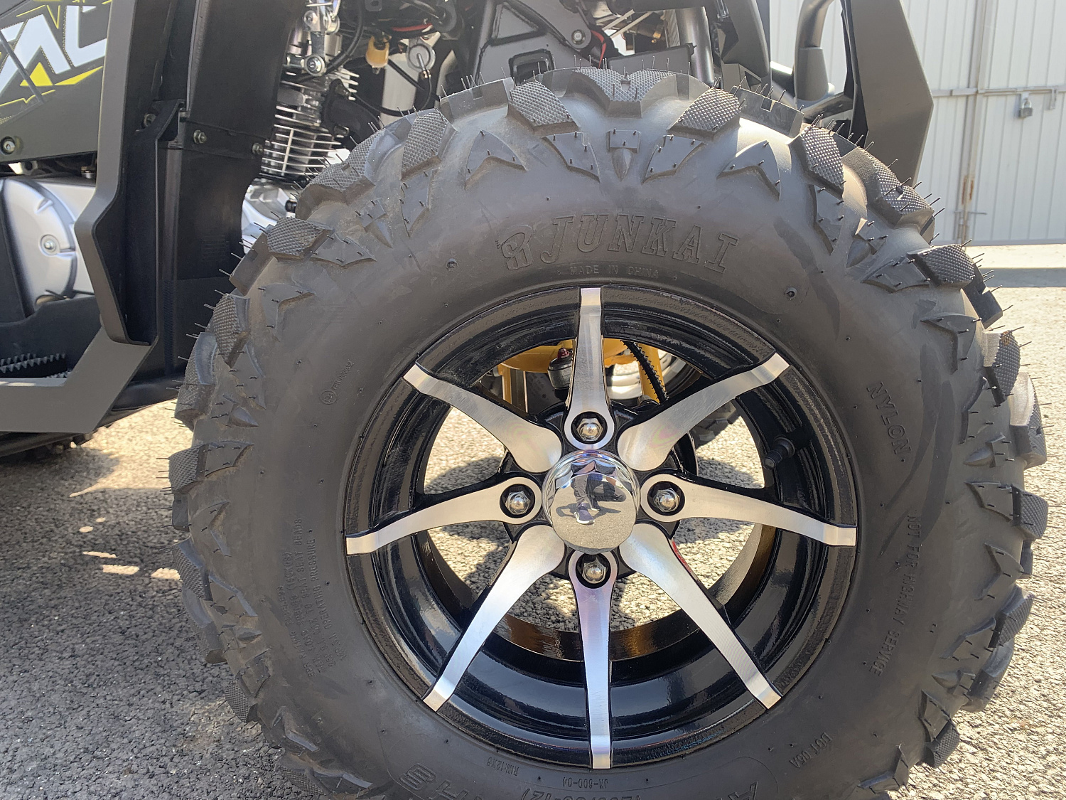 Квадроцикл PROMAX TAURUS 300 MAX-PRO в Владикавказе