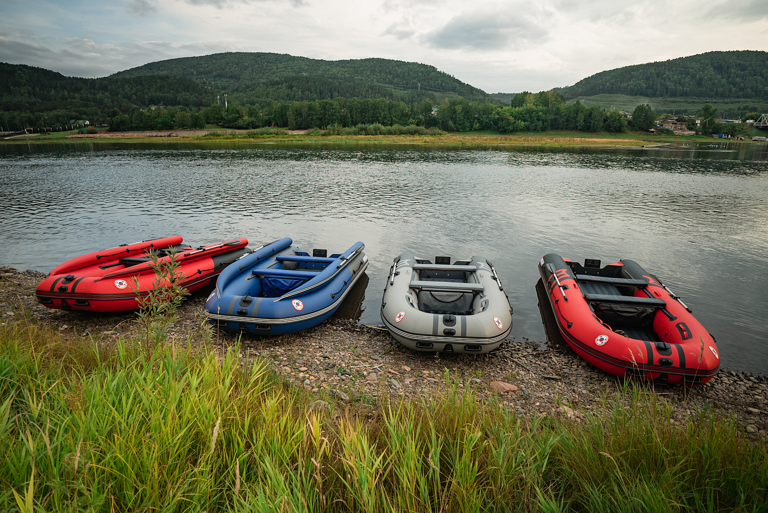 Лодка MISHIMO RIVER FJET PRO 430  под водомет в Владикавказе