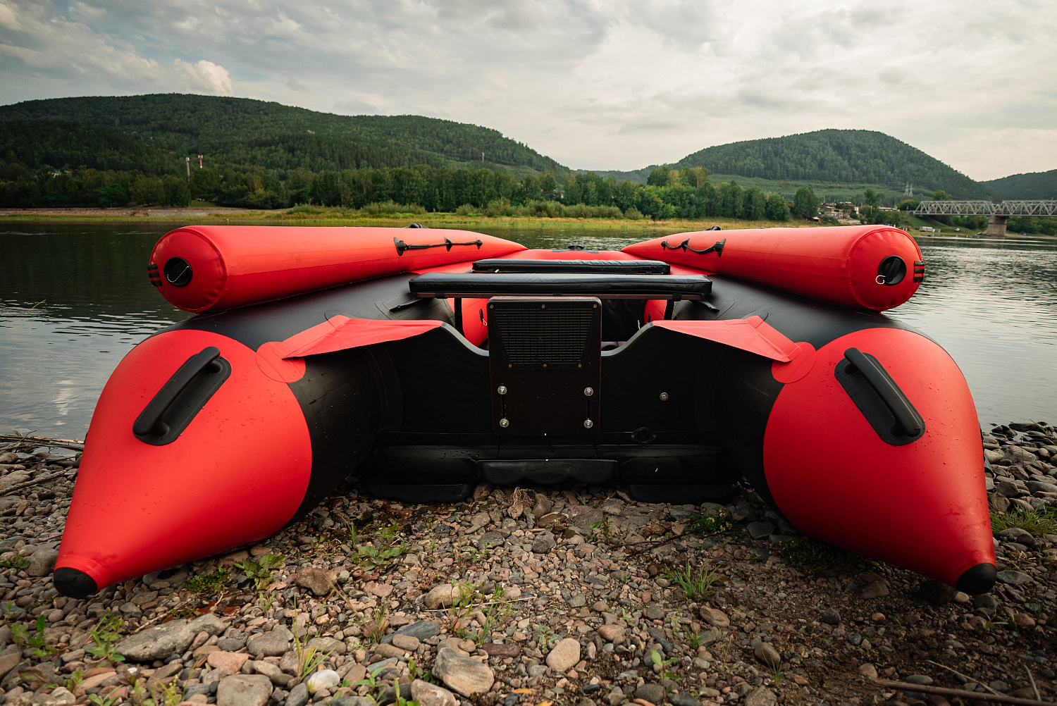 Лодка MISHIMO RIVER FJET PRO 430  под водомет в Владикавказе