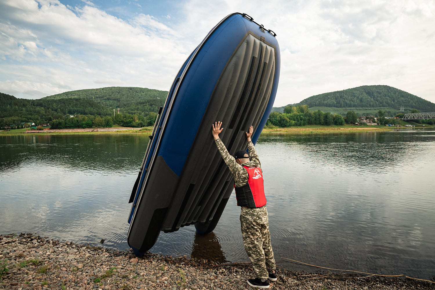 Лодка MISHIMO RIVER FJET PRO 430  под водомет в Владикавказе