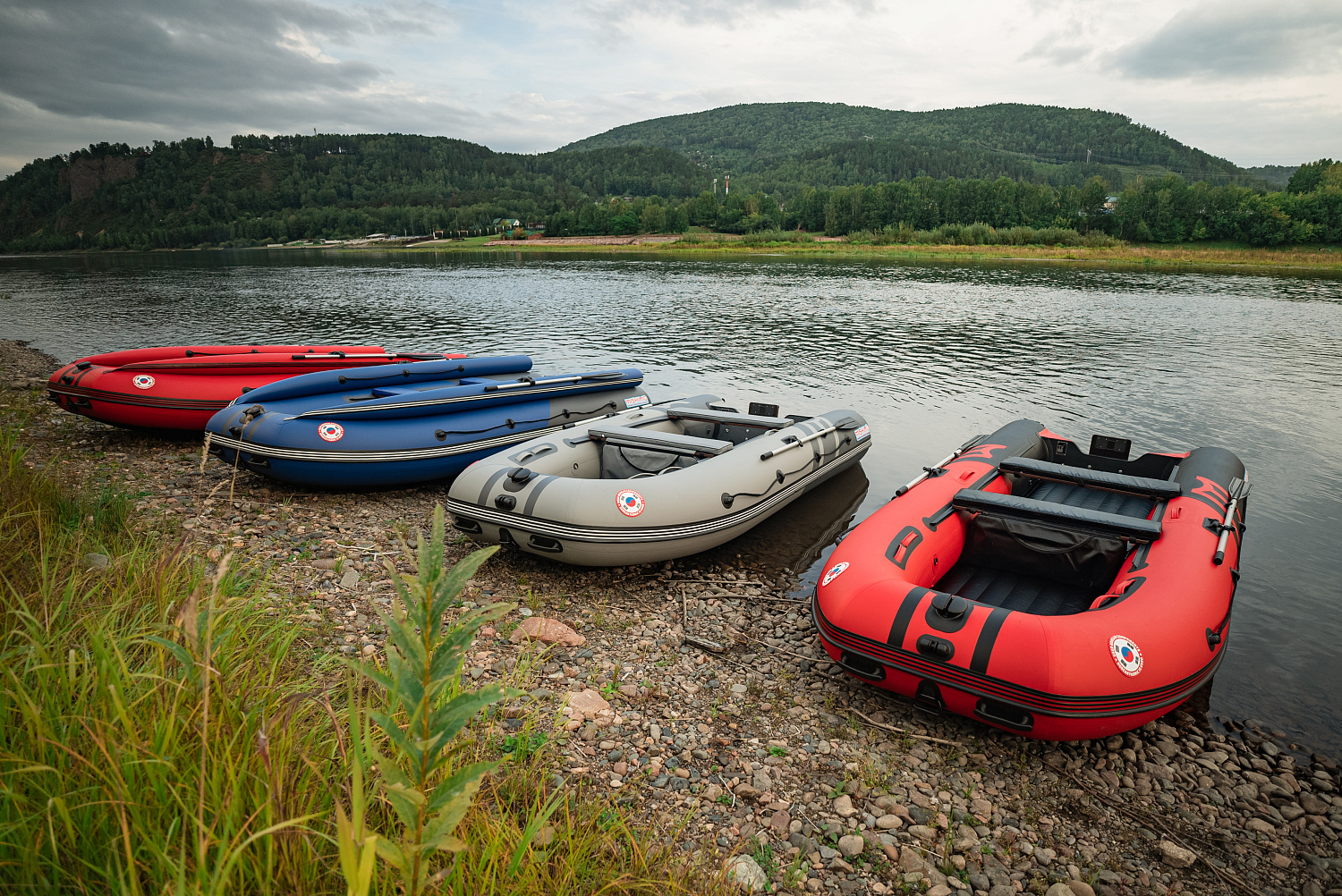 Лодка MISHIMO RIVER FJET PRO 430  под водомет в Владикавказе